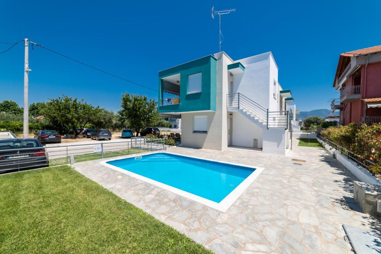 Danai Residential Complex Ofrinion Exterior photo
