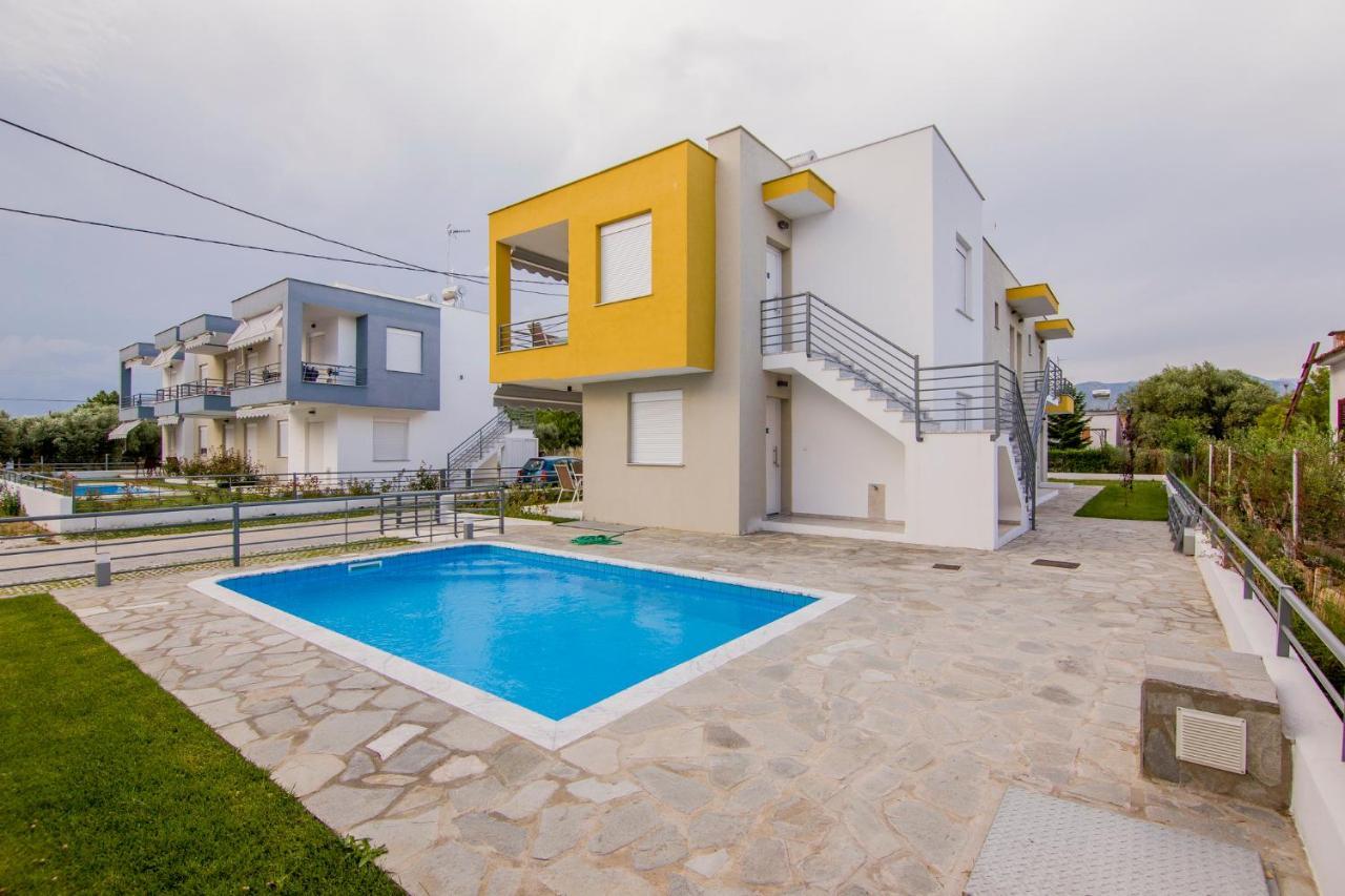 Danai Residential Complex Ofrinion Exterior photo